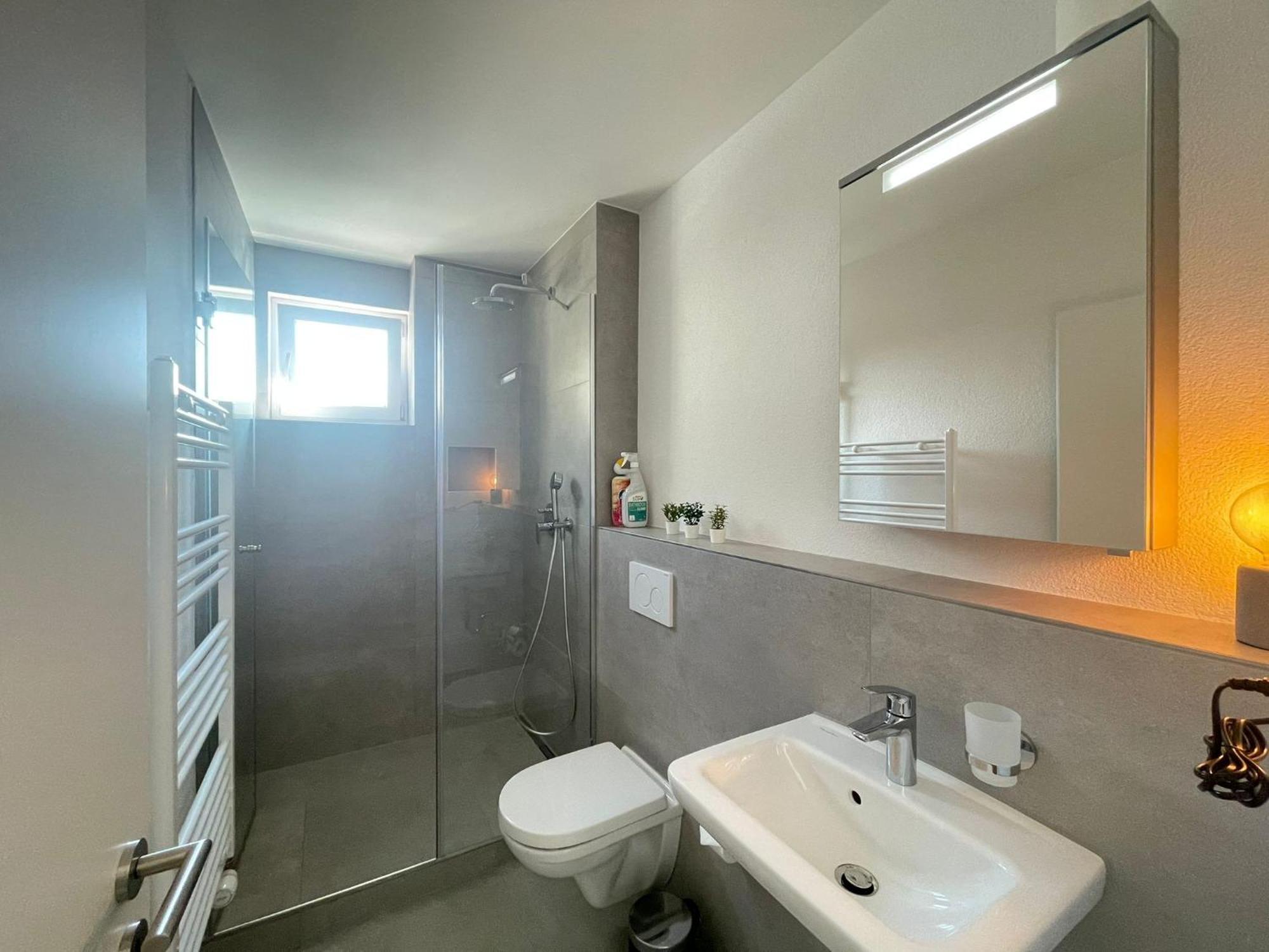 H95 In With Card Apartment Basel
